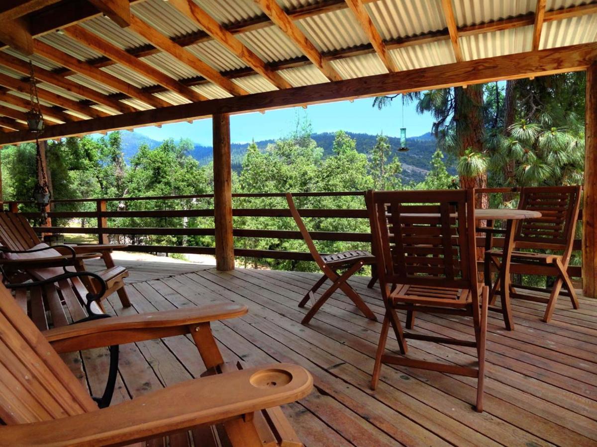 Evergreen Haus Villa Oakhurst Exterior photo