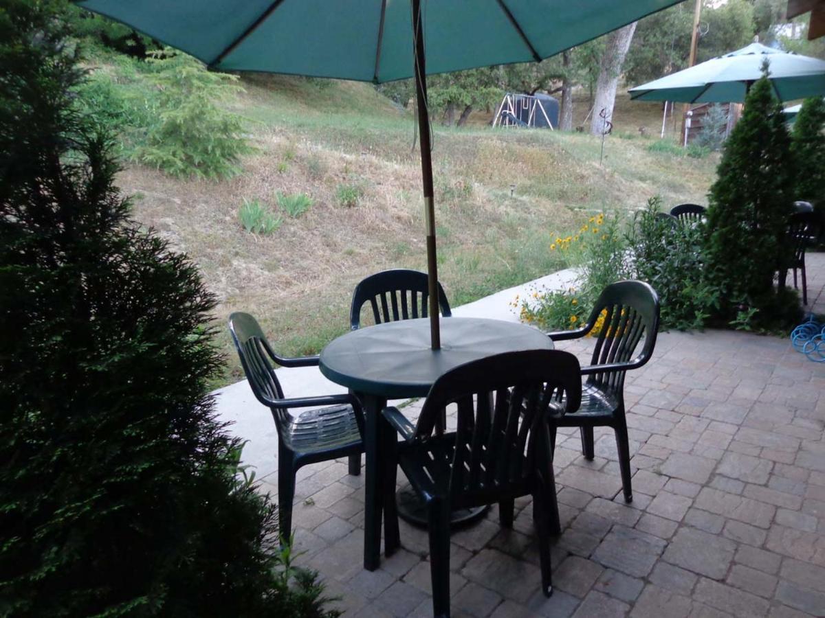 Evergreen Haus Villa Oakhurst Exterior photo