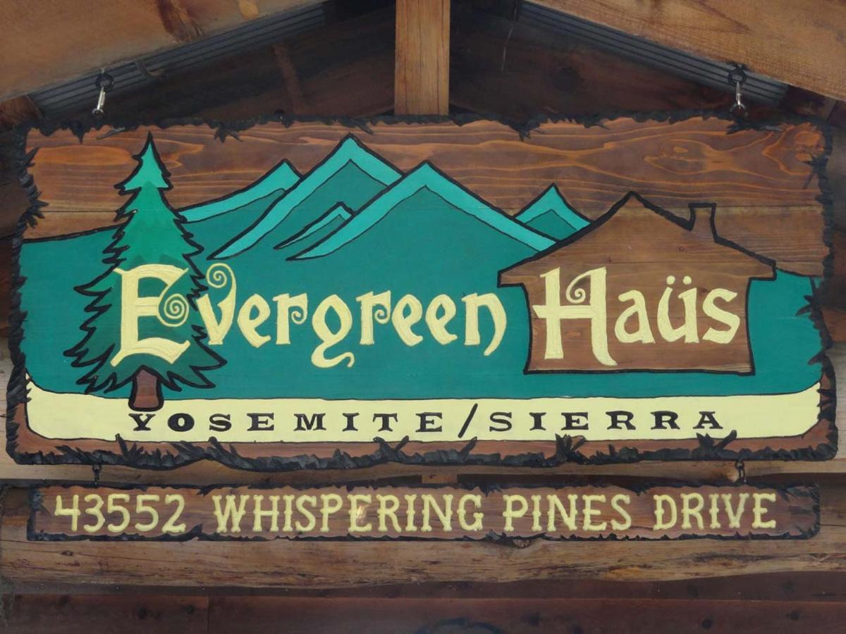 Evergreen Haus Villa Oakhurst Exterior photo